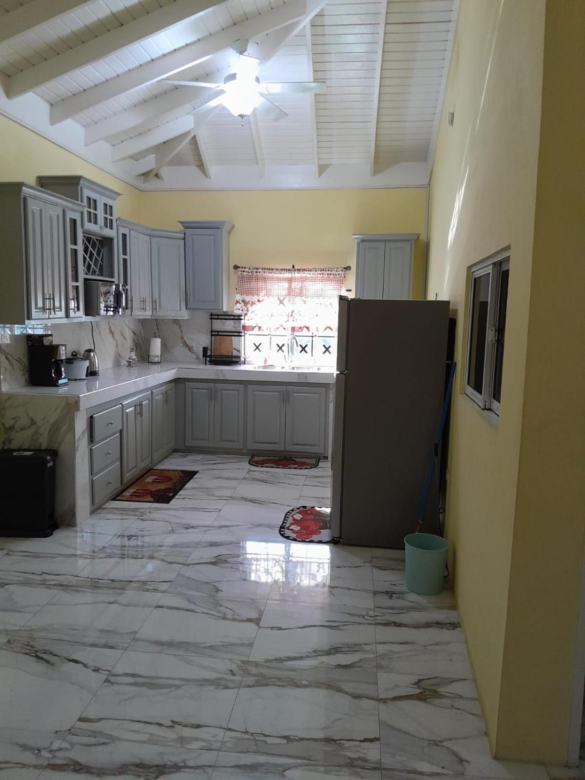 Jamaica Oasis Suite Portmore Exteriér fotografie